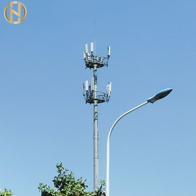 Solar Street Light Cực nhiều hình kim tự tháp được gắn trên mặt đất với tấm đế
