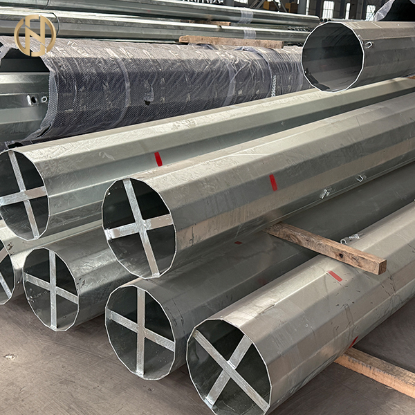 Cột điện đường dây truyền tải điện cao thế mạ kẽm nhúng nóng, thiết bị điện