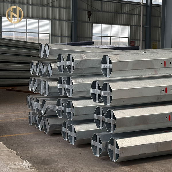 Cột điện đường dây truyền tải điện cao thế mạ kẽm nhúng nóng, thiết bị điện