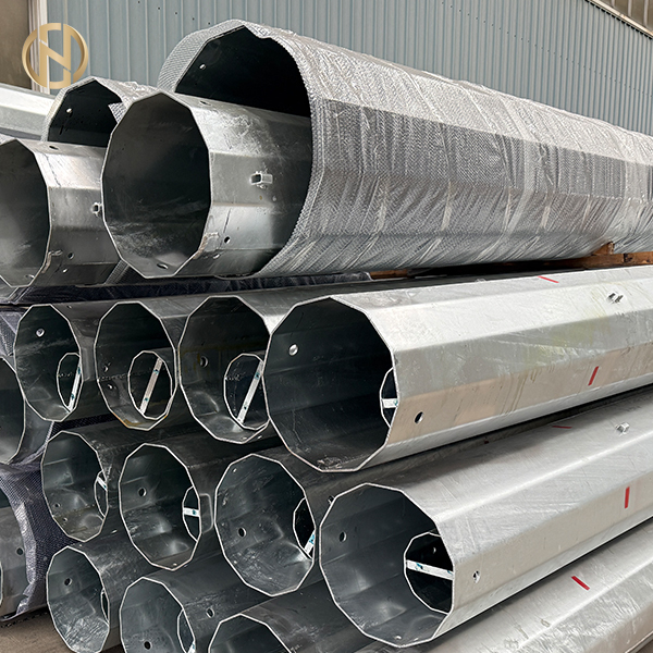 Cột điện đường dây truyền tải điện cao thế mạ kẽm nhúng nóng, thiết bị điện