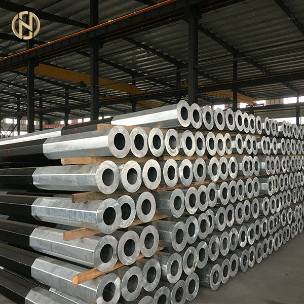 105 FT Tháp truyền thông đơn cực đa giác kim loại