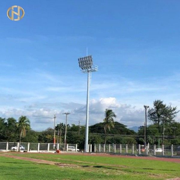 Cực cao của Plaza 25M 35M 40M Cột ánh sáng chống lũ Hình dạng đa giác