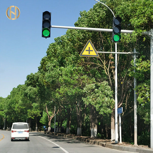Màu xanh lá cây màu vàng đỏ Cực cực 3M 6M Mạ kẽm nhúng / Bề mặt sơn tĩnh điện