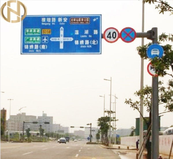 6M 8M 10M Biển báo đường cực Tùy chỉnh Q235B Thép đường cao tốc Đăng bài