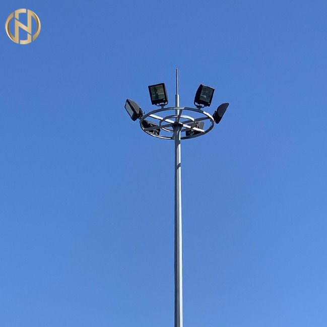 Q345 2,5mm 30m Đèn đường năng lượng mặt trời Chiếu sáng cao với thang leo