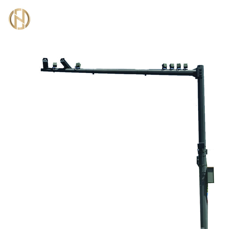 Mạ kẽm nhúng nóng Astm Gr65 7.8m Cantilever Traffic Light Pole