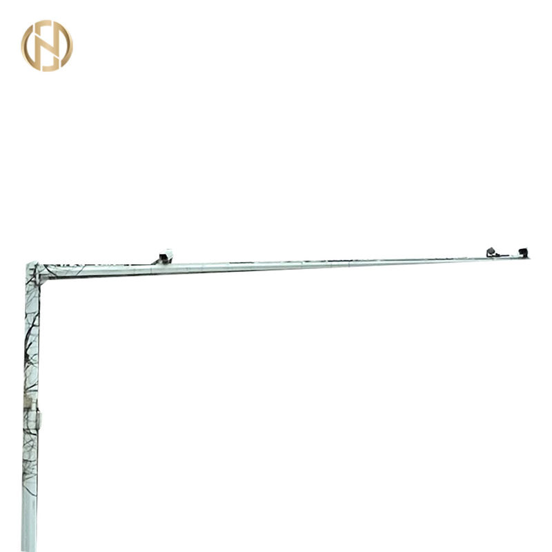 Cột biển báo giao thông Led hình nón 7,8M cho các khu vực đường cao tốc